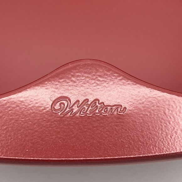Wilton Red Heart Shaped Cake Baking Pan 9" Valentine's Day Baked Goods Love VGC - Picture 4 of 9